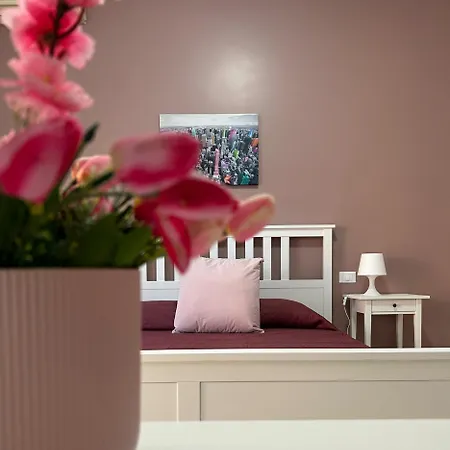 Apartment A & F Rom